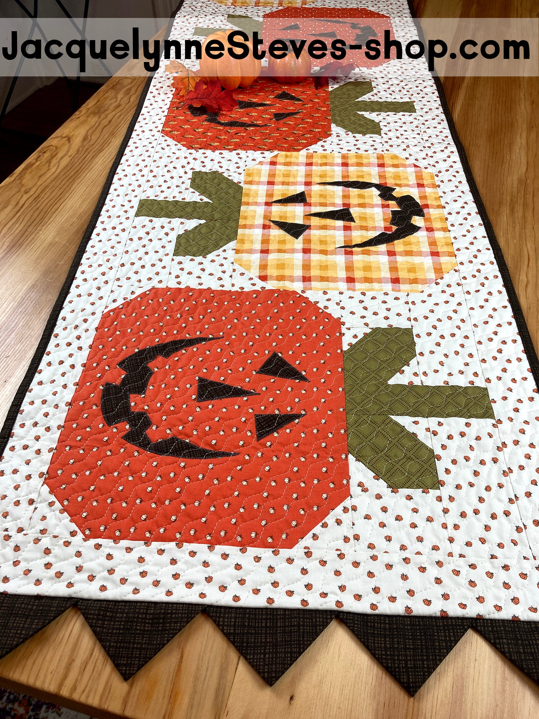 Pumpkin Parade Table Runner Kit - Jacquelynne Steves