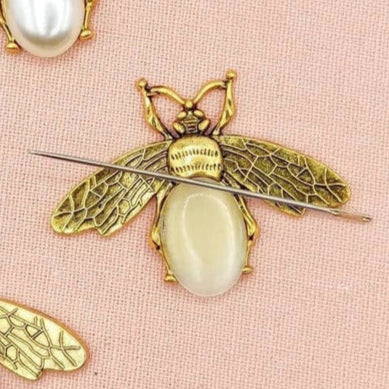Opal Bee Magnetic Needle Minder - The Art of Home - Jacquelynne Steves