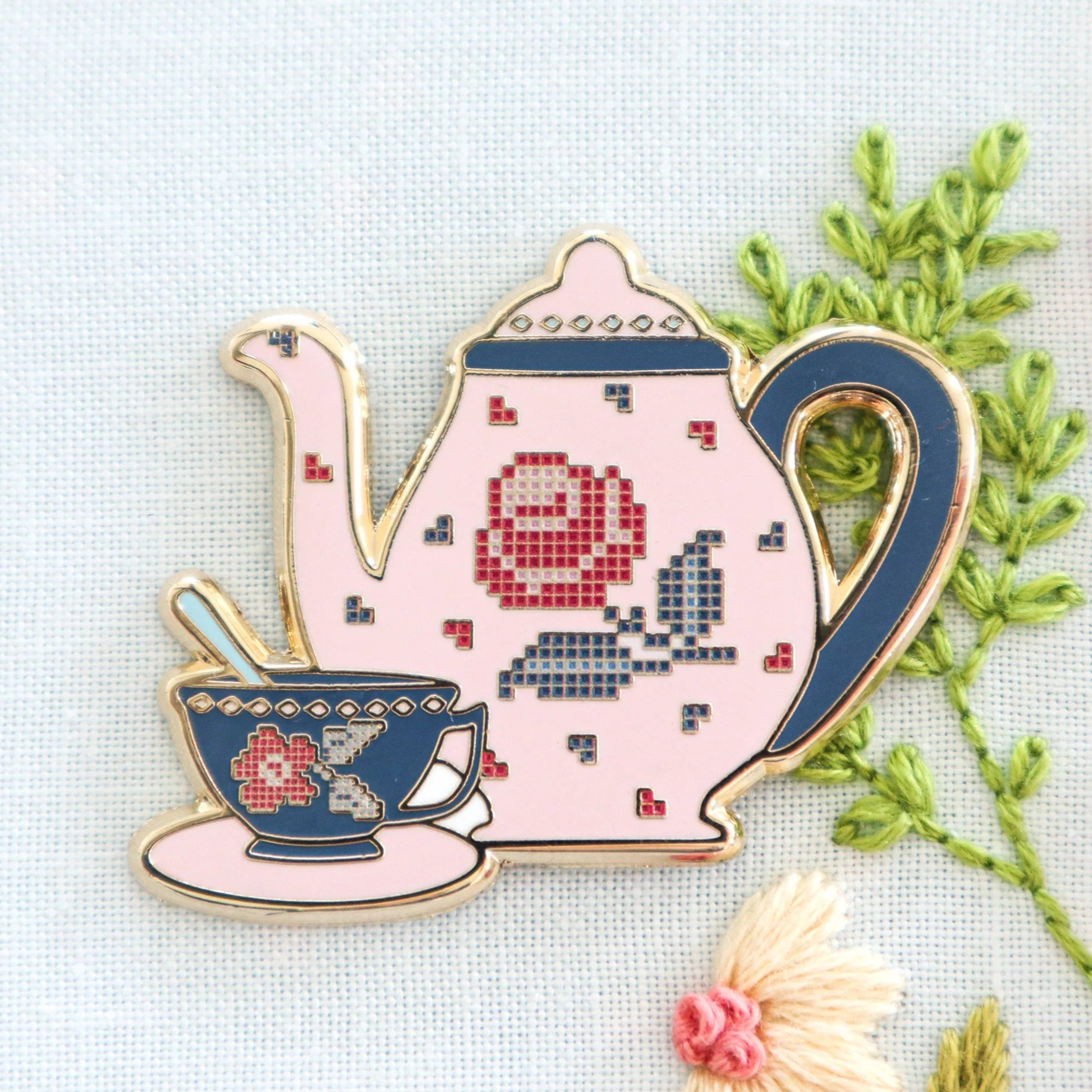 Roses Tea Set Magnetic Needle Minder - Jacquelynne Steves