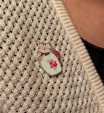 A Cup of Kitty Magnetic Needle Minder (doubles as a pin!) – Jacquelynne  Steves
